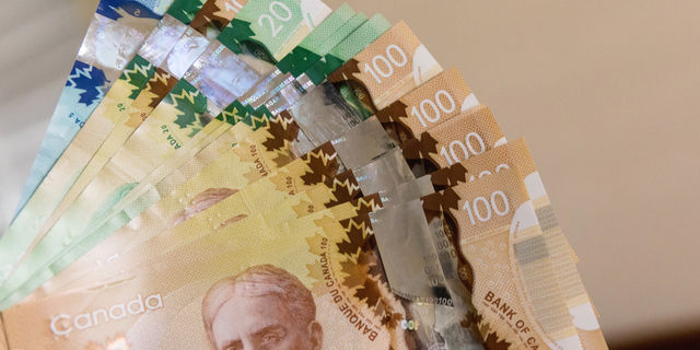 El CAD podría moverse hacia arriba